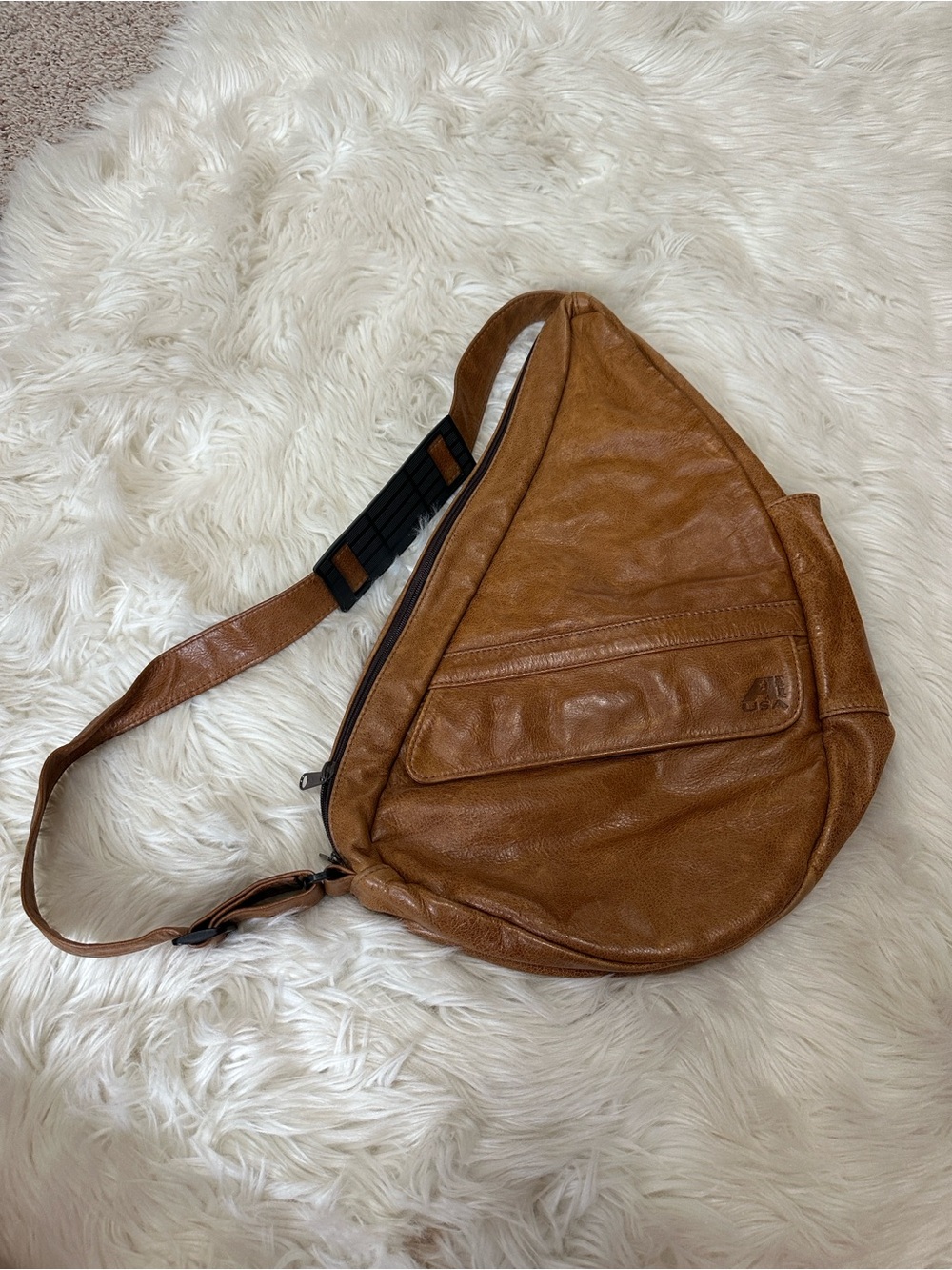 Vintage Ameribag Tan Leather Crossbody Sling Bag
